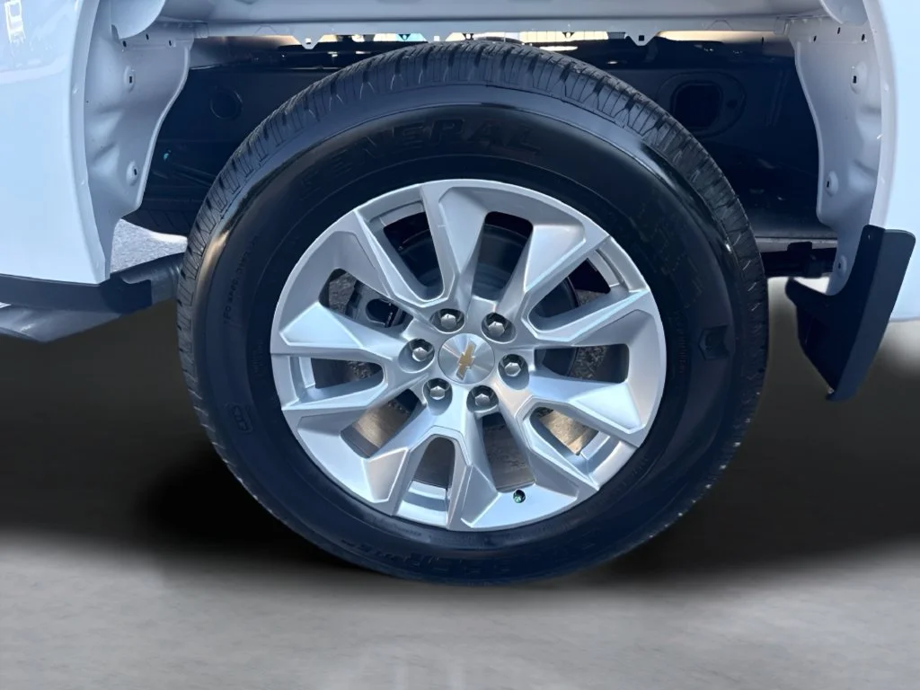 New 2026 White Chevrolet Custom image 33
