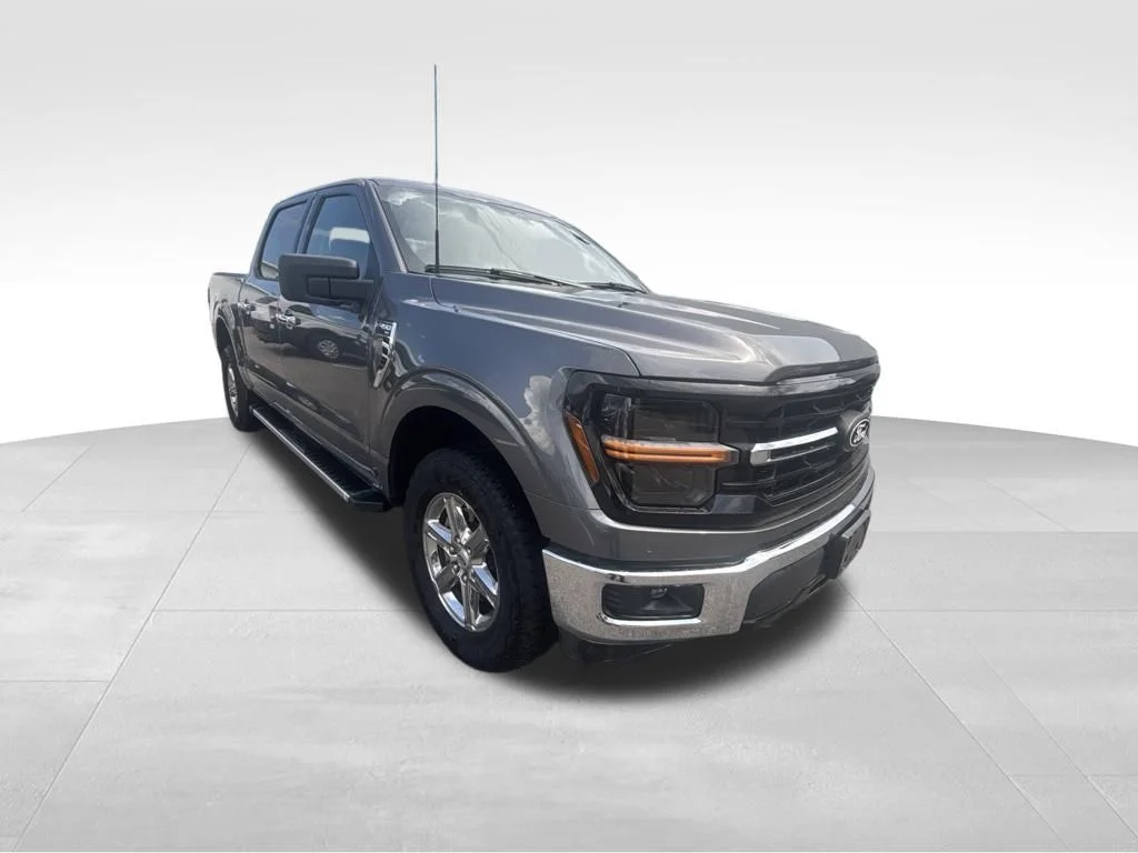 Used 2025 Gray Ford XLT image 9
