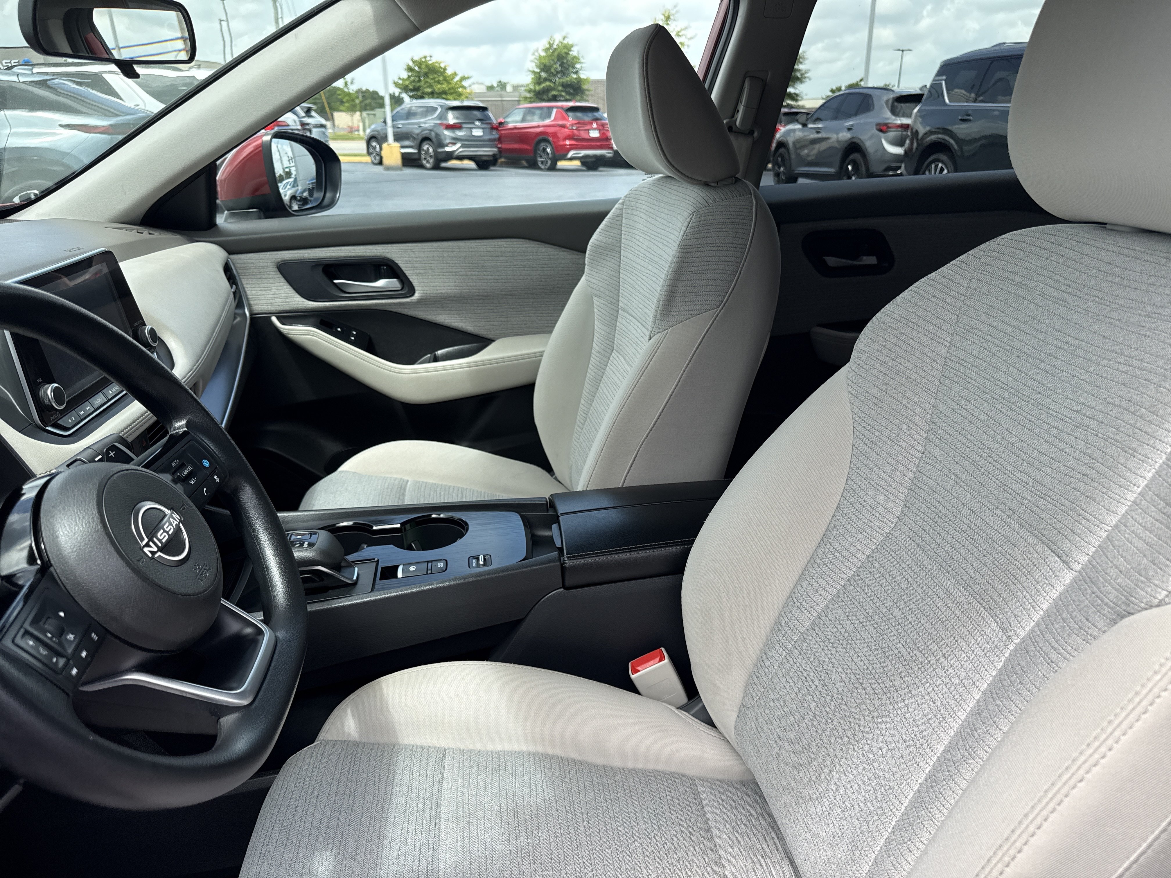 Used 2023 Scarlet Ember Tintcoat Nissan SV image 5