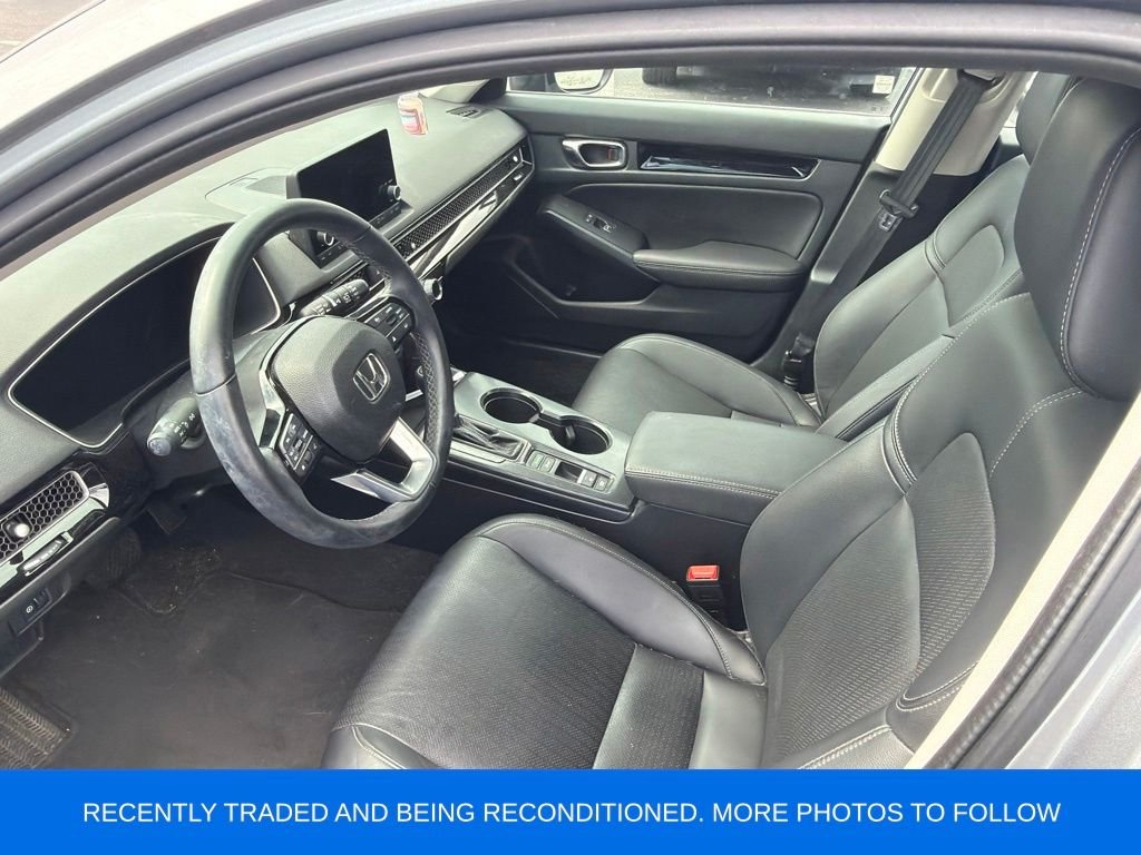 Used 2023 Lunar Silver Metallic Honda EX-L image 2