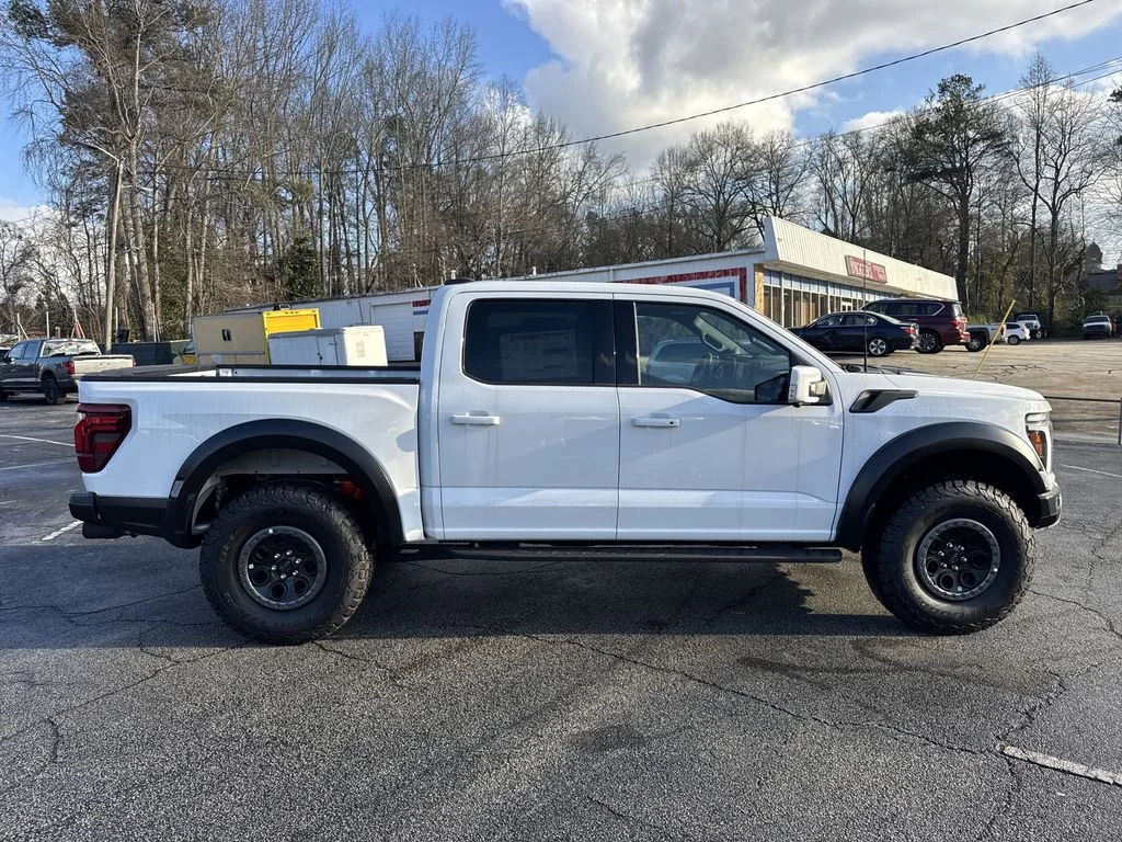 2025 Ford F-150 Raptor - Photo 8