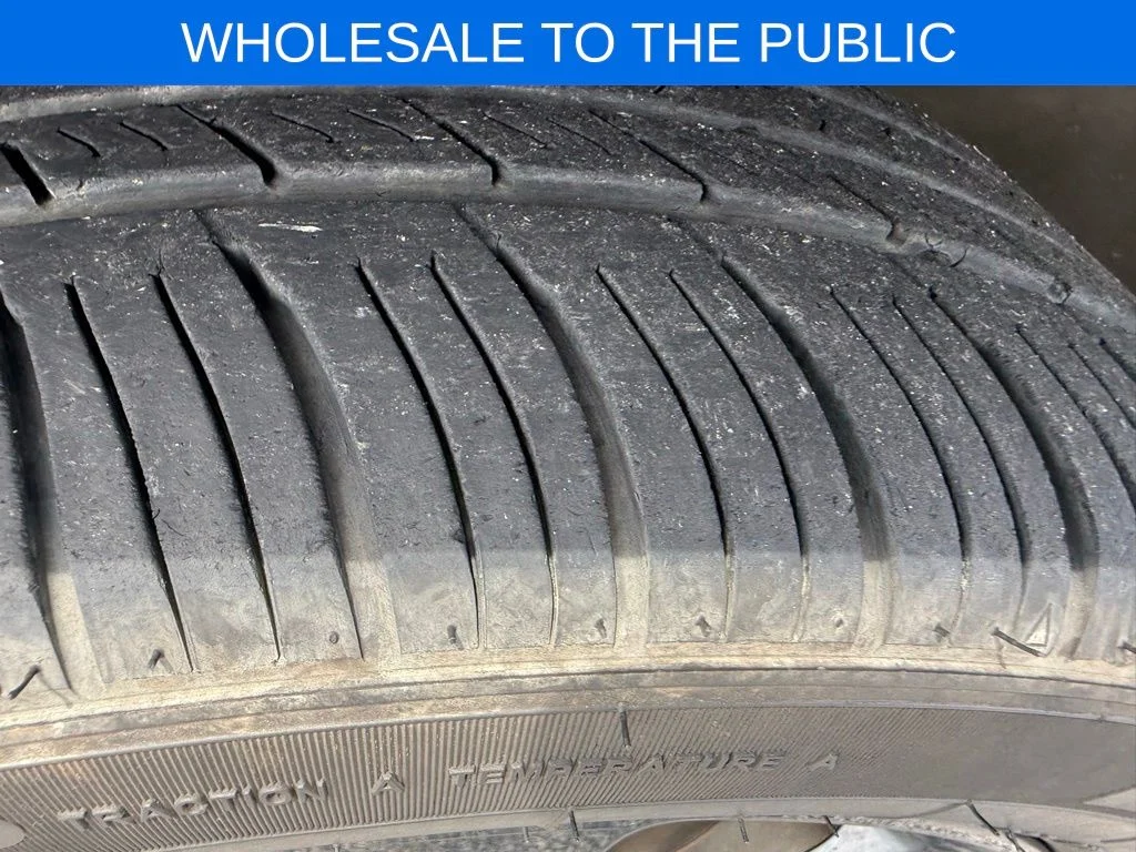 Used 2016 Black Jeep Altitude image 20