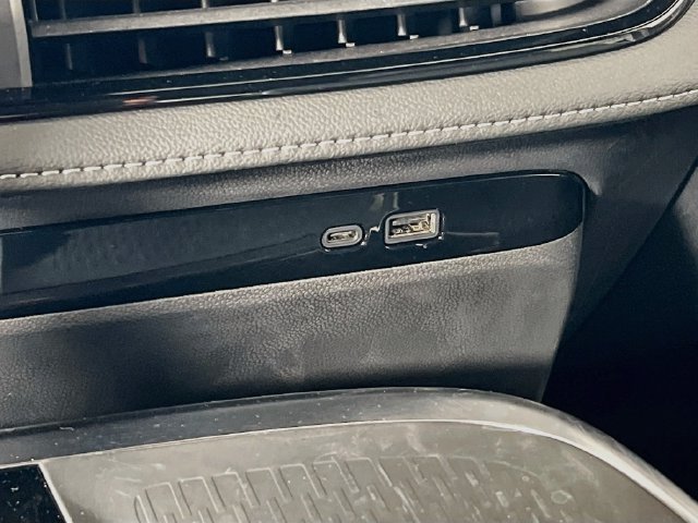 2026 Buick Enclave Sport Touring - Photo 21