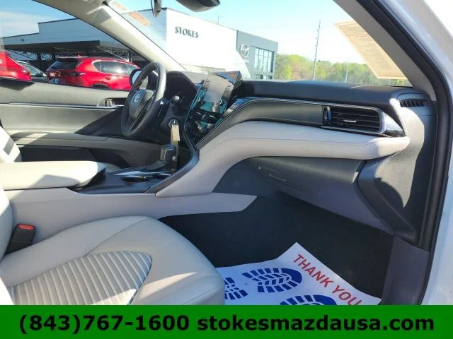 Used 2024 White Toyota SE image 23
