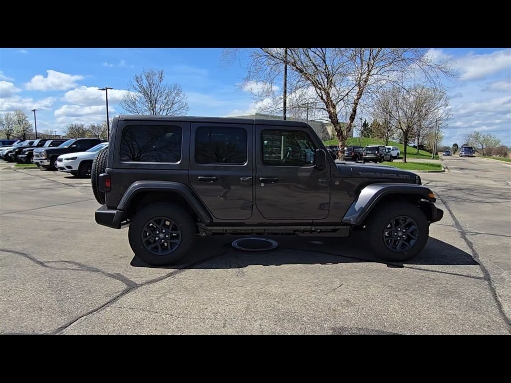 New 2026 Granite Crystal Metallic Clear-Coat Exterior Paint Jeep 85th Anniversary Edition image 8