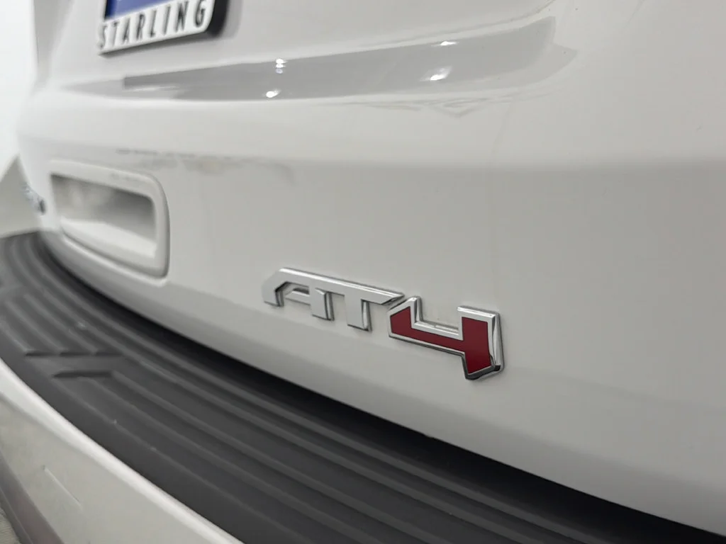 2025 GMC Yukon AT4 Ultimate - Photo 44