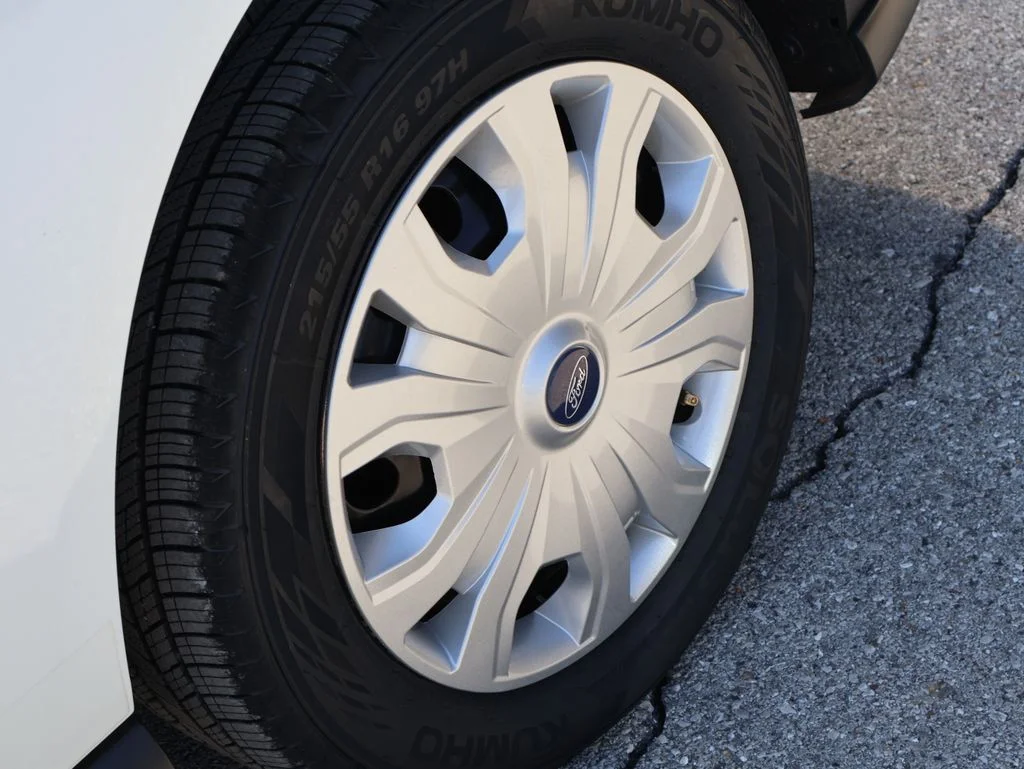 Used 2020 White Ford XL image 34