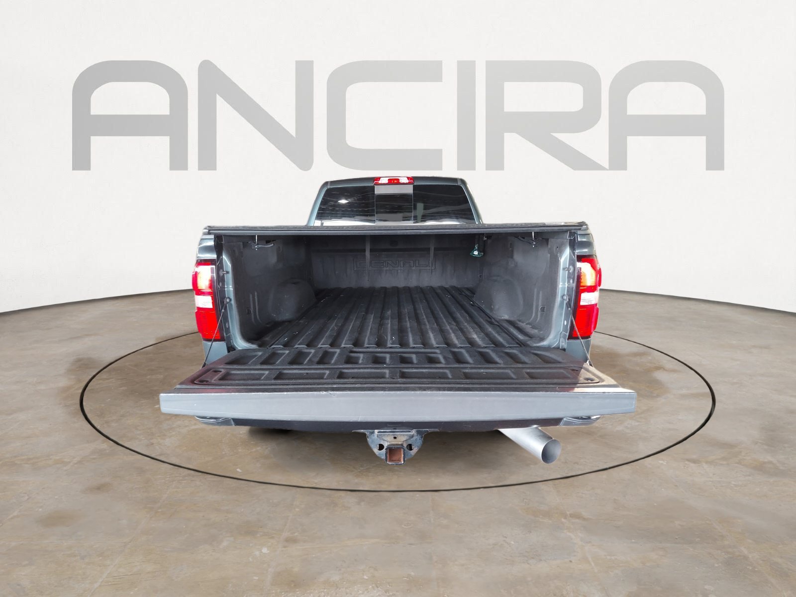 Used 2018 Dark Slate Metallic GMC Denali image 12