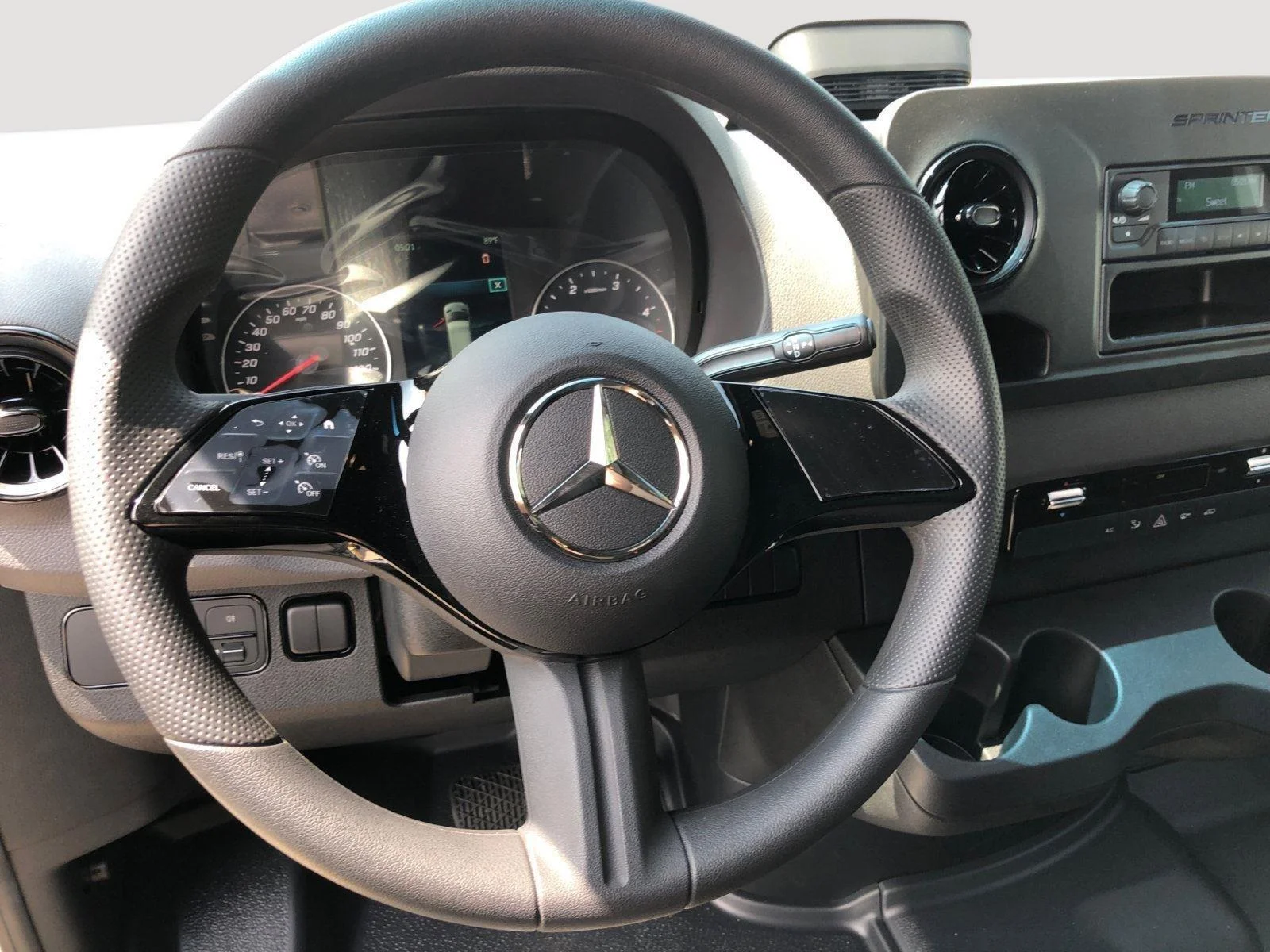 New 2025 Arctic White Mercedes-Benz  image 15