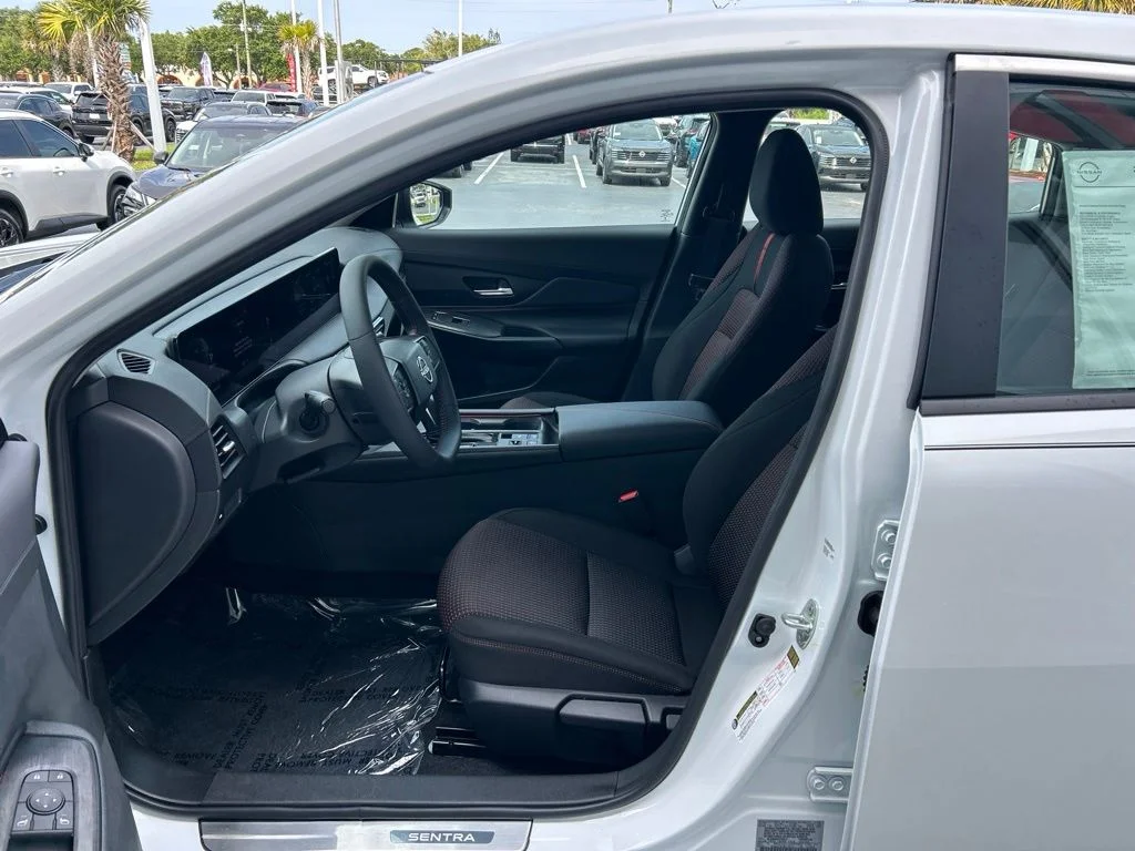 New 2026 Aspen White TriCoat Nissan SR image 9
