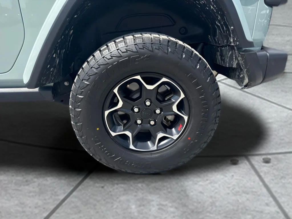 Used 2023 Gray Jeep Rubicon image 28