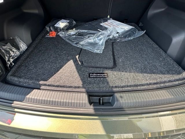 New 2026 Avocado Green Pearl Volkswagen 2.0T SEL Premium R-Line image 15