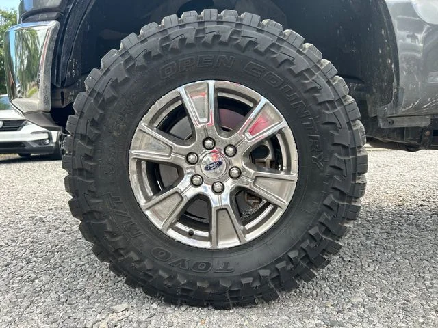 Used 2015 Magnetic Metallic Ford XLT image 25