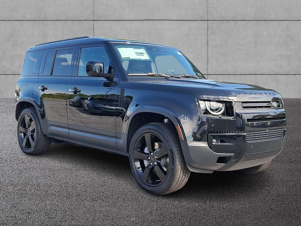 New 2026 Santorini Black Land Rover S image 2