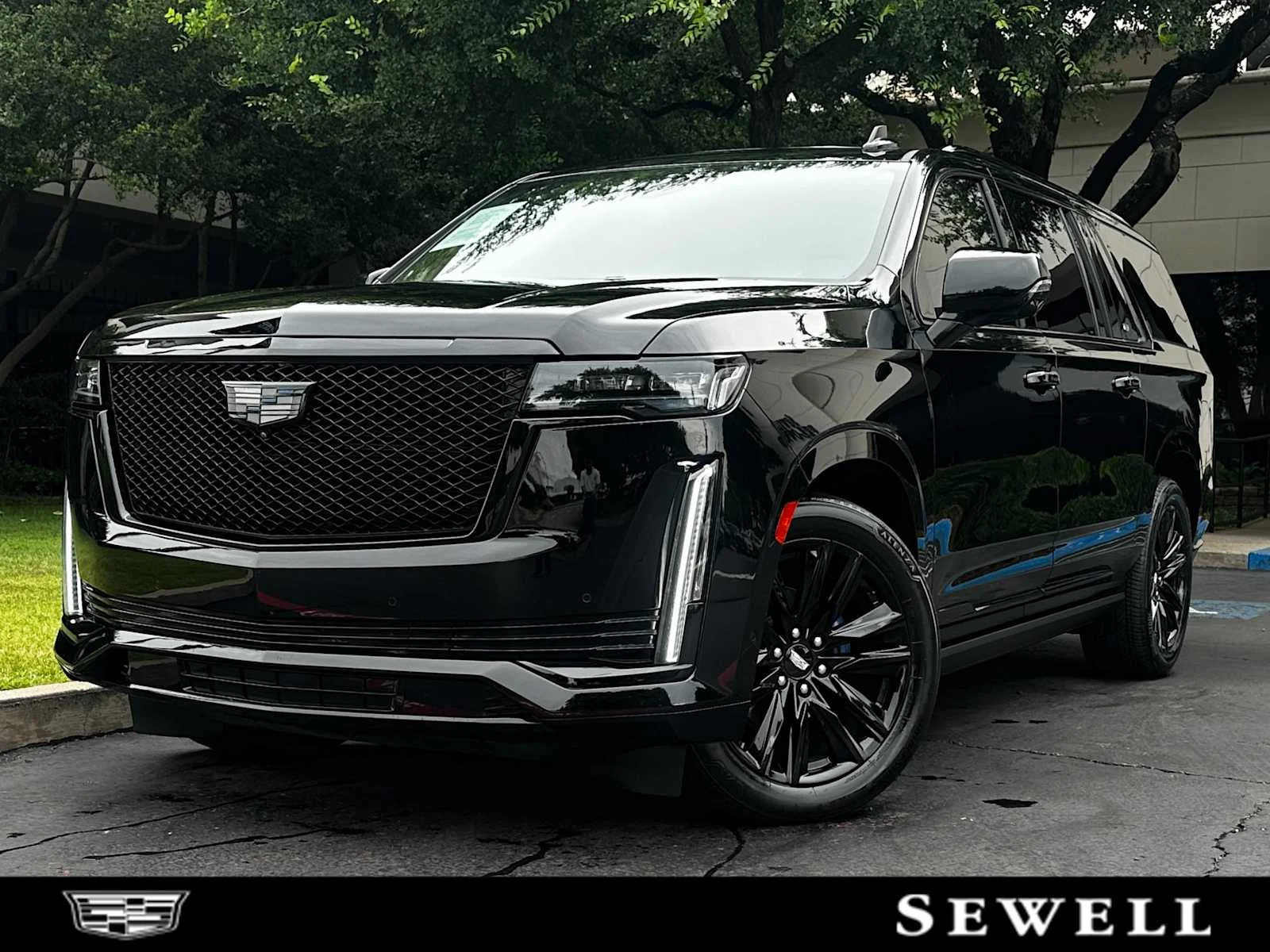 2023 Cadillac Escalade ESV 4WD Sport's photo