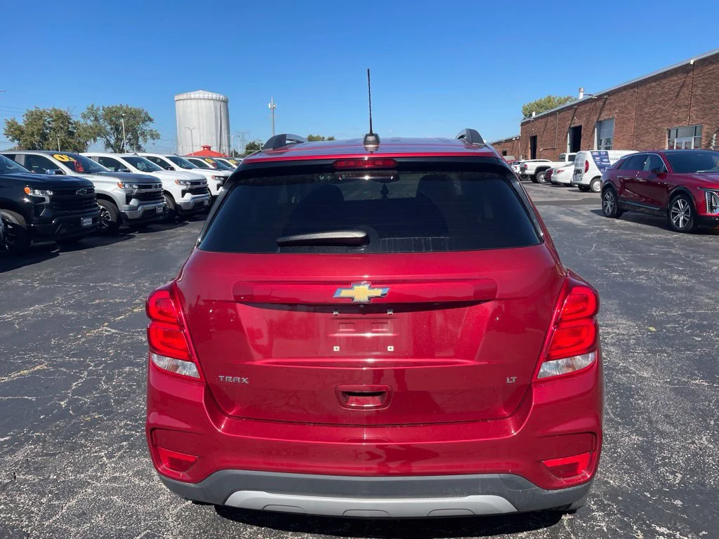 Used 2020 Red Chevrolet LT image 4