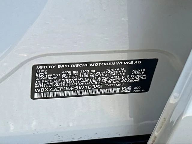 Used 2023 White BMW xDrive28i image 33