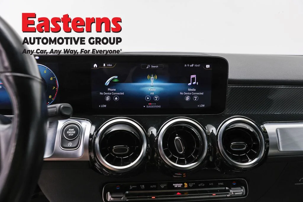 Used 2022 Black Mercedes-Benz GLB 250 image 12
