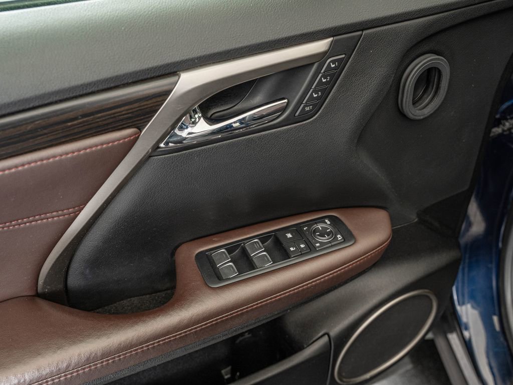 Used 2017 Mica Lexus 350 image 17