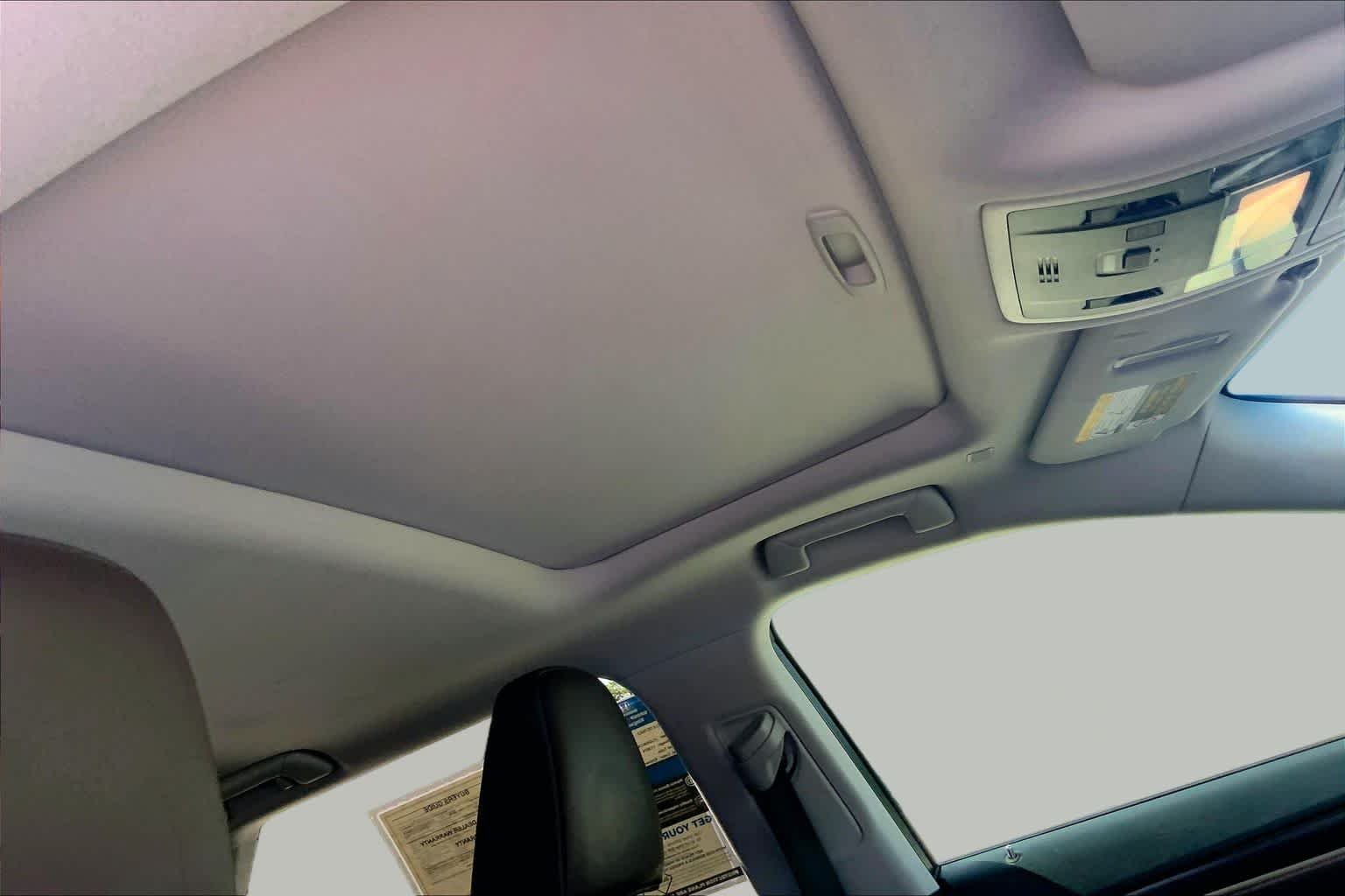 Used 2018 Eminent White Pearl Lexus  image 14
