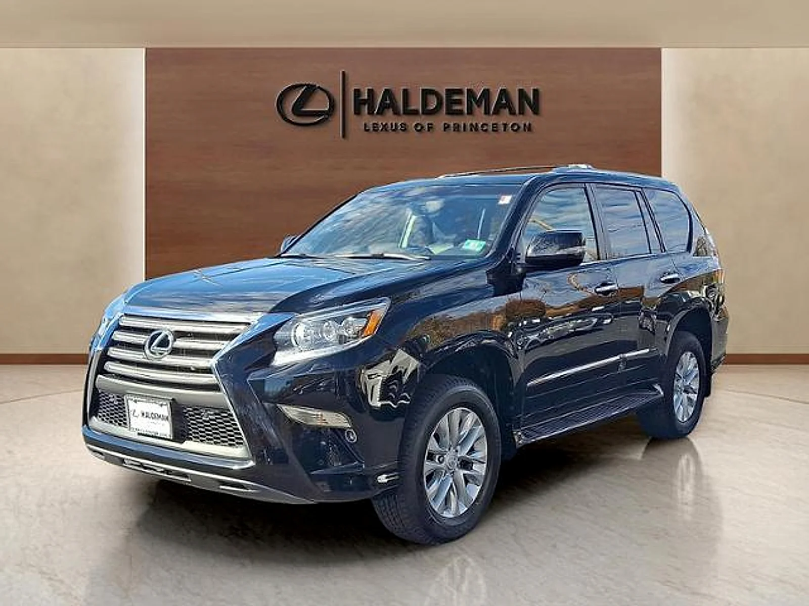 Used 2018 Black Onyx Lexus Premium image 3