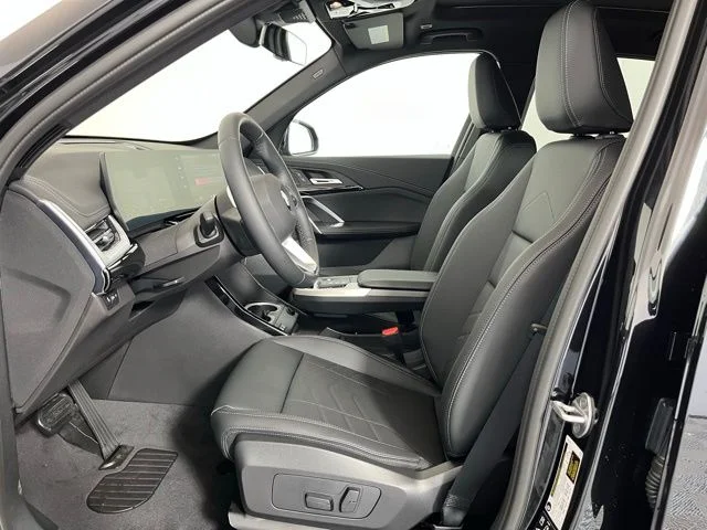 New 2026 Black Sapphire Metallic BMW xDrive28i image 11