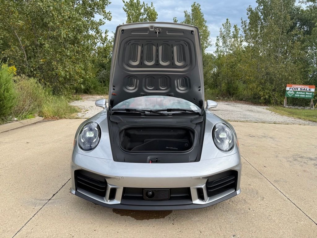 New 2026 GT Silver Metallic Porsche  image 33