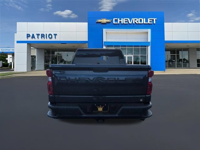 Used 2023 NORTHSKY BLUE METALLIC Chevrolet Custom image 9