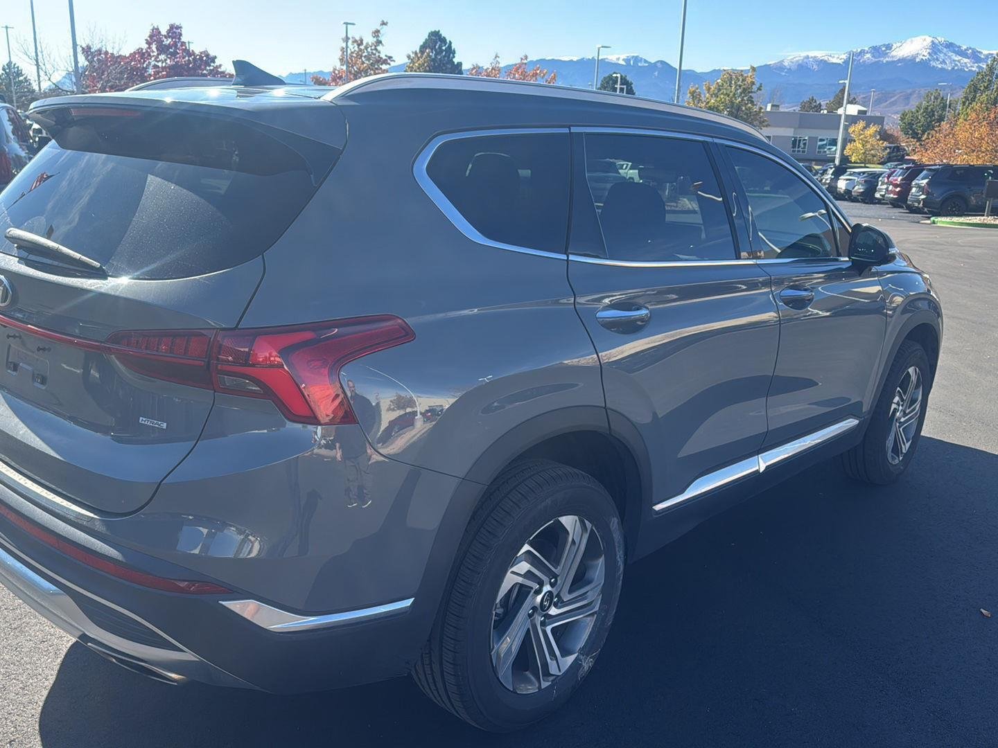 Used 2021  Hyundai SEL image 5