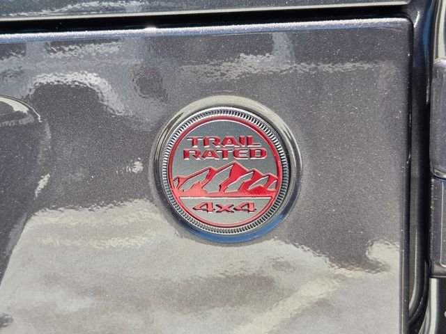 New 2026 Granite Crystal Metallic Clear-Coat Exterior Paint Jeep Rubicon X image 30