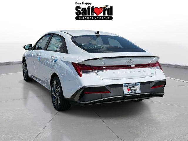 New 2025 White Hyundai SEL Sport image 5