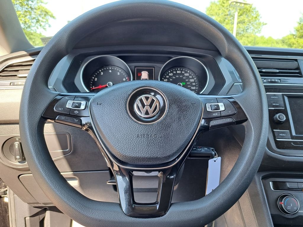 Used 2020 Black Volkswagen 2.0T S image 10