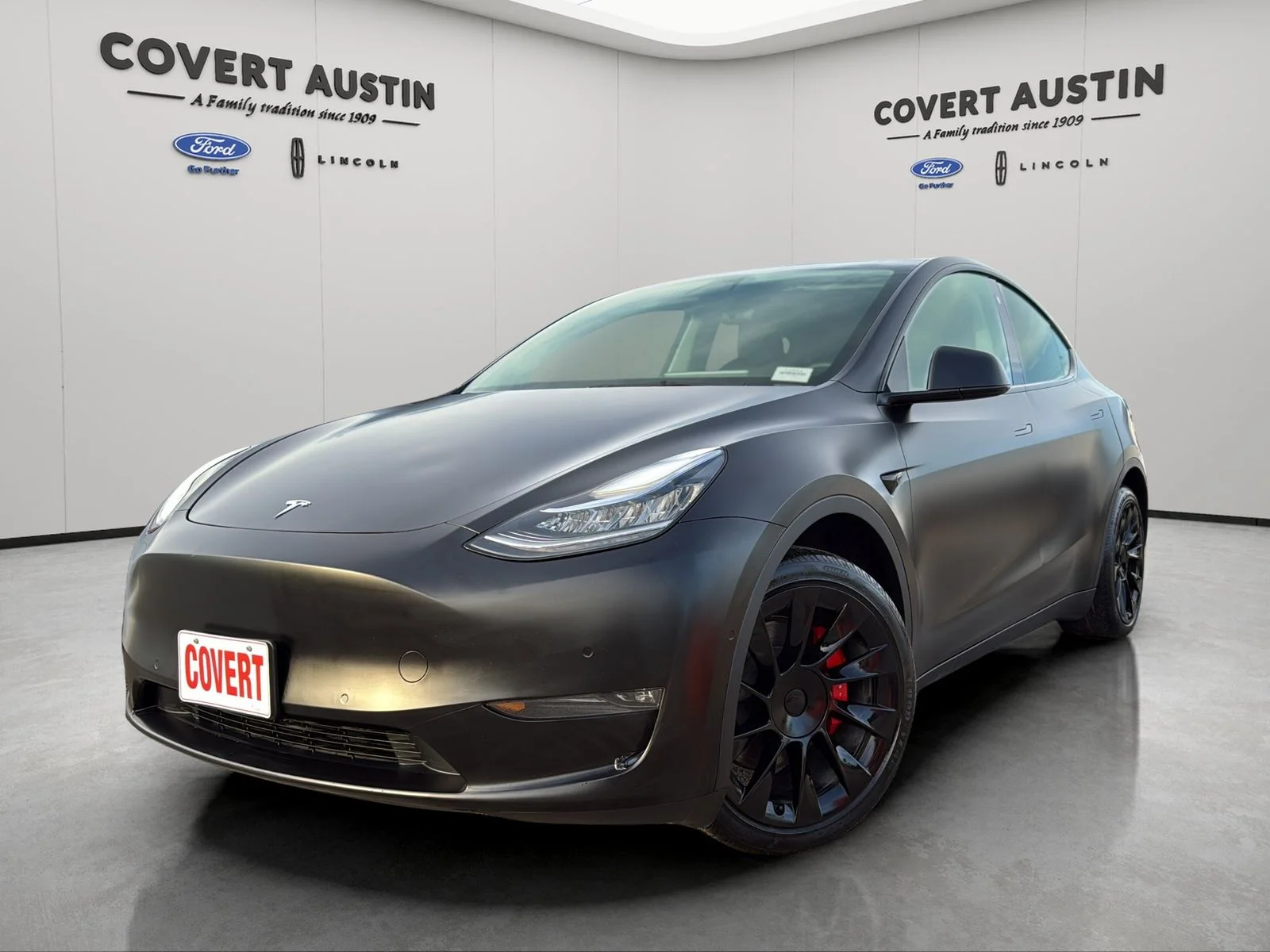 Used 2022 Black Tesla Long Range image 1