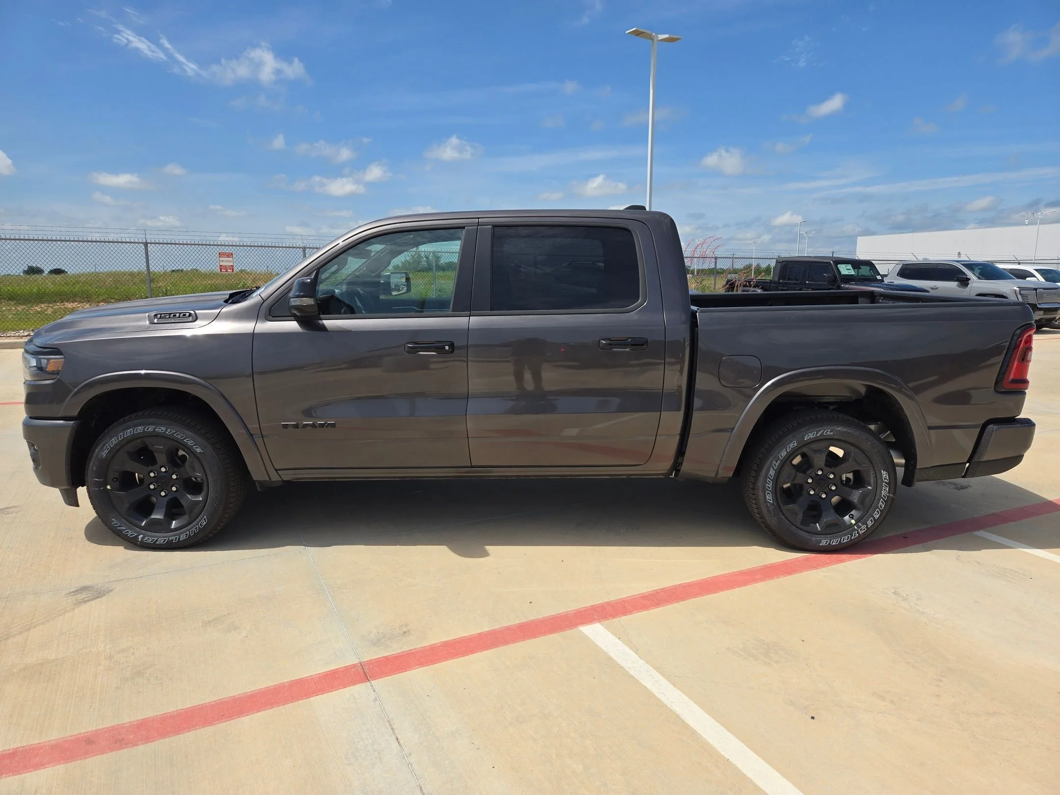 New 2026 Granite Crystal Metallic Clear-Coat Exterior Paint RAM Big Horn/Lone Star image 6