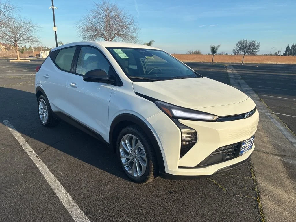 2027 Chevrolet Bolt EV LT Auto's photo