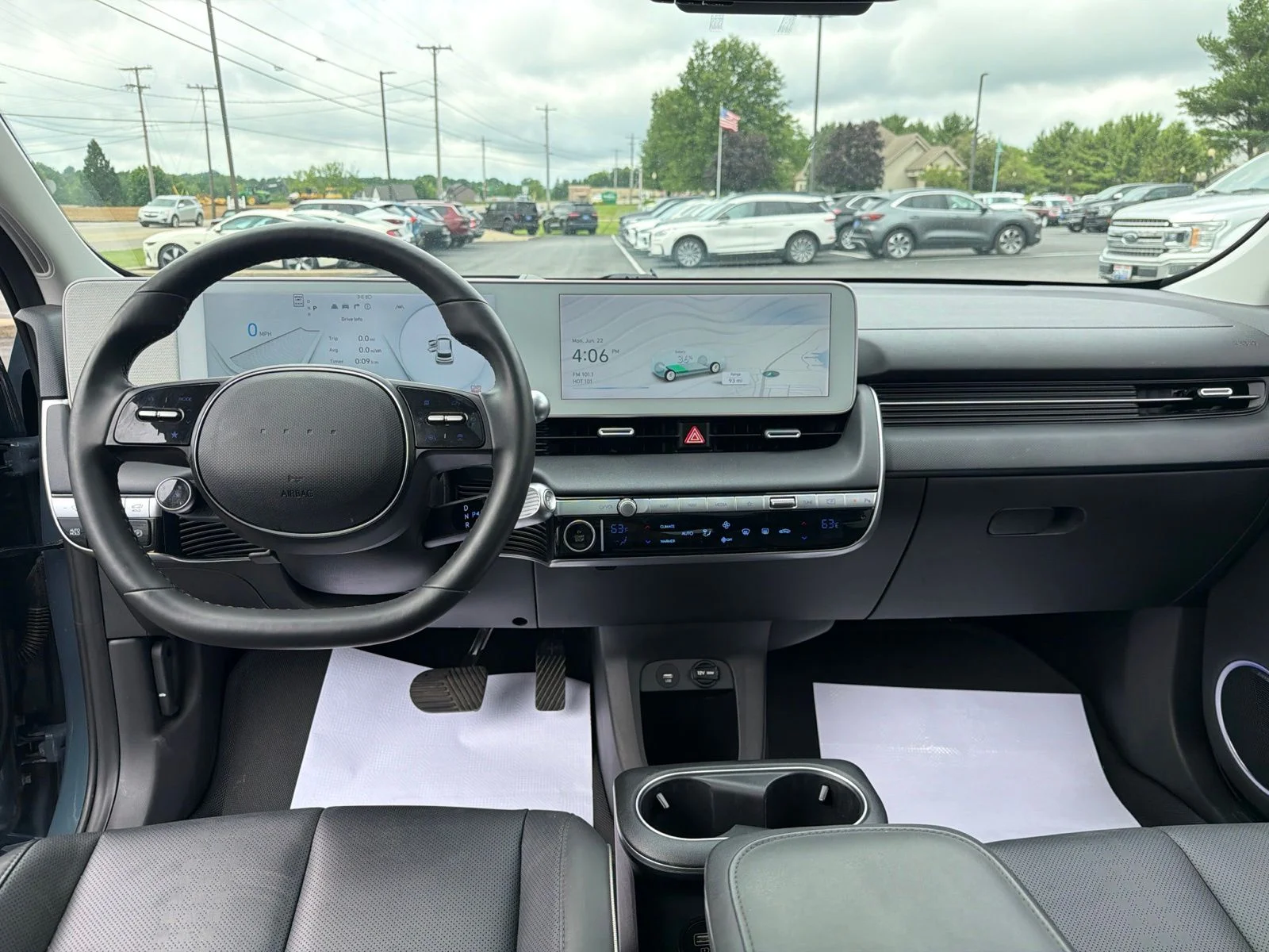 Used 2023 Green Hyundai Limited image 20