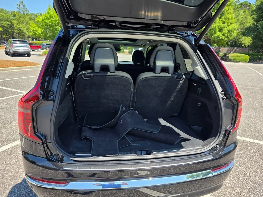 Used 2026  Volvo Plus image 33