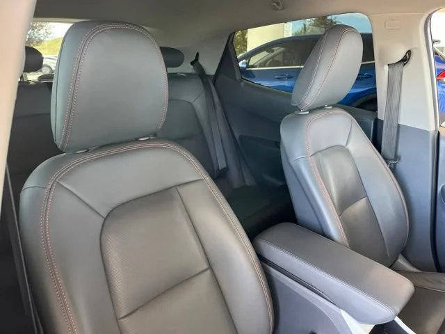 Used 2021 Silver Ice Metallic Chevrolet Premier image 57