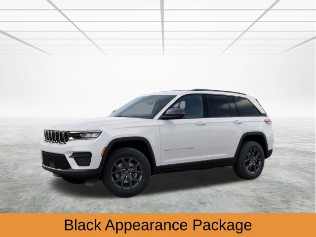 New 2027 Bright White Clear-Coat Paint Jeep Laredo X image 3