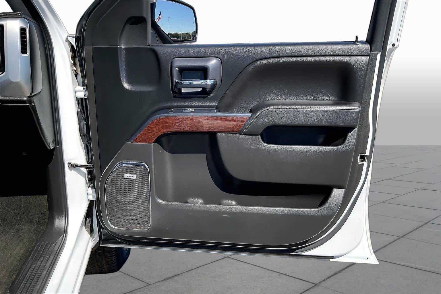 Used 2018 Summit White GMC SLT image 21