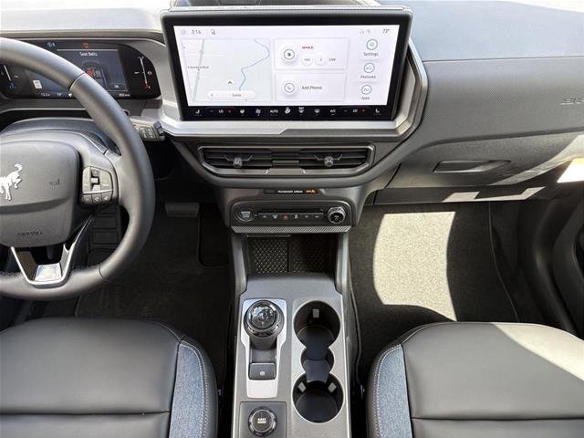 New 2026 Azure Gray Metallic Tri-Coat Ford Outer Banks® image 39