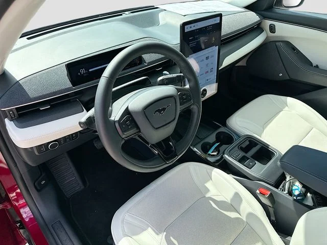 Used 2025 Red Ford Premium image 9