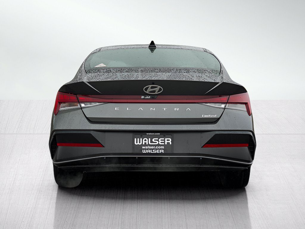 New 2026 Amazon Gray Hyundai Limited Sedan FWD image 5
