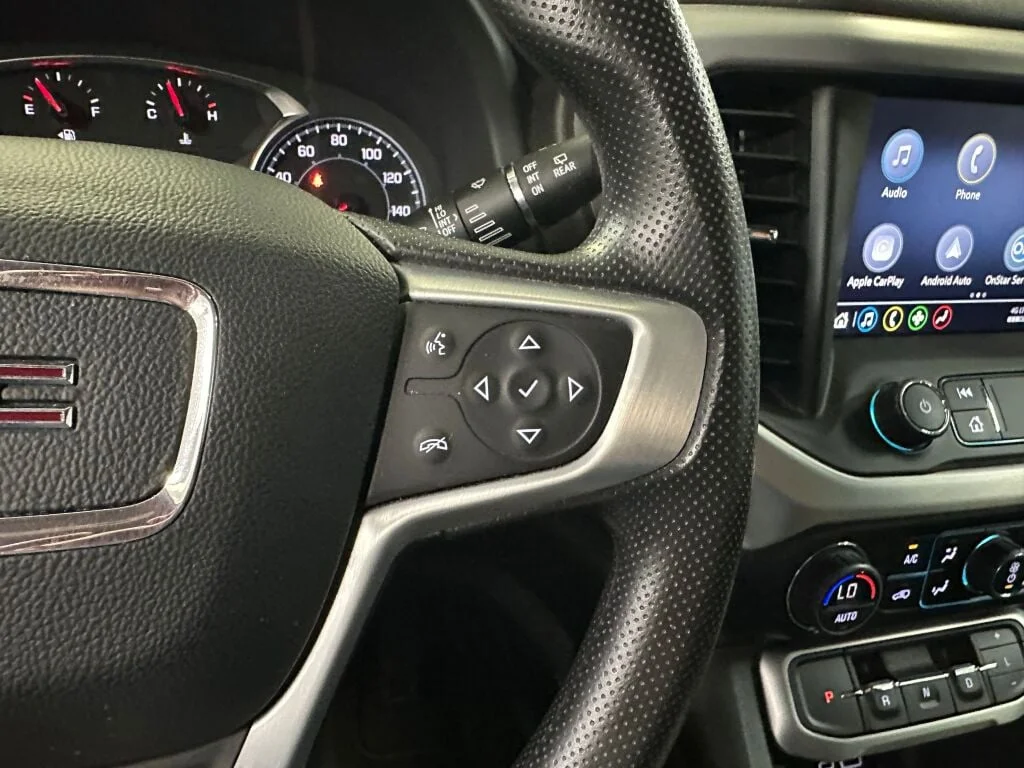 2023 GMC Acadia SLE - Photo 12