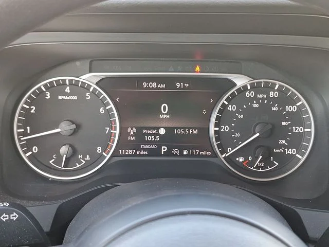 Used 2025 Silver Nissan S image 16