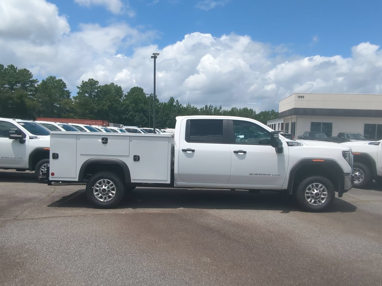 2026 GMC Sierra 2500HD Pro - Photo 9