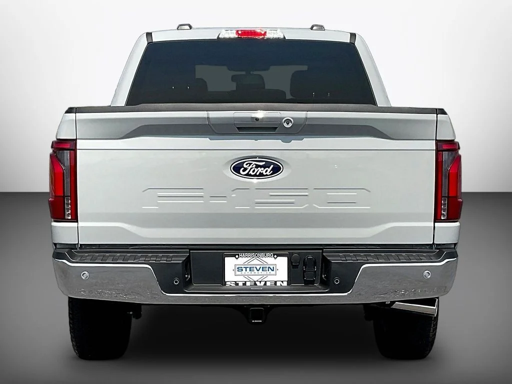 New 2026 Avalanche Ford Lariat® image 4