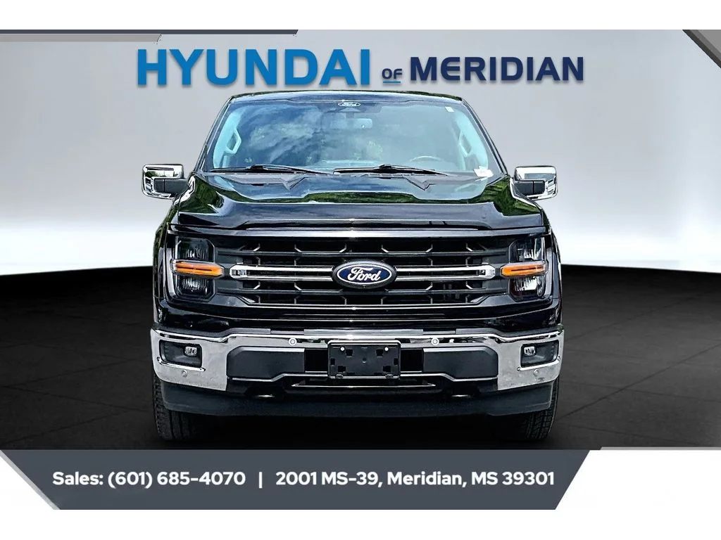Used 2024 Agate Black Metallic Ford XLT image 3
