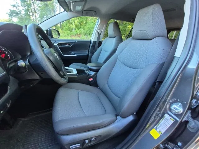 Used 2022 Gray Toyota XLE image 27