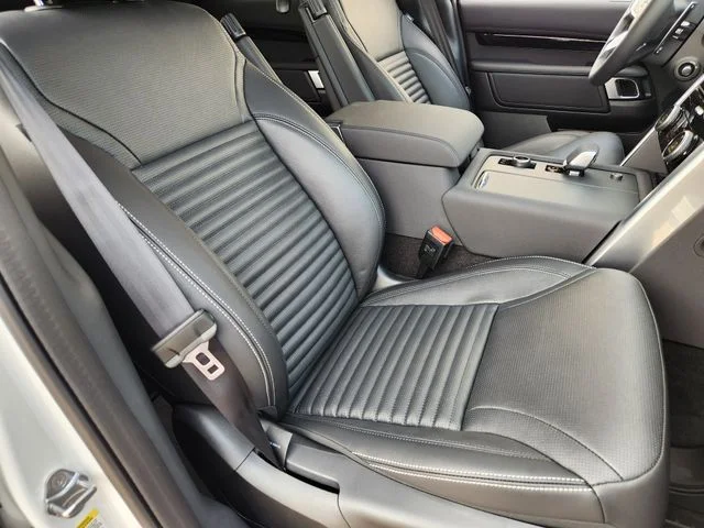 Used 2025 Fuji White Land Rover S image 10